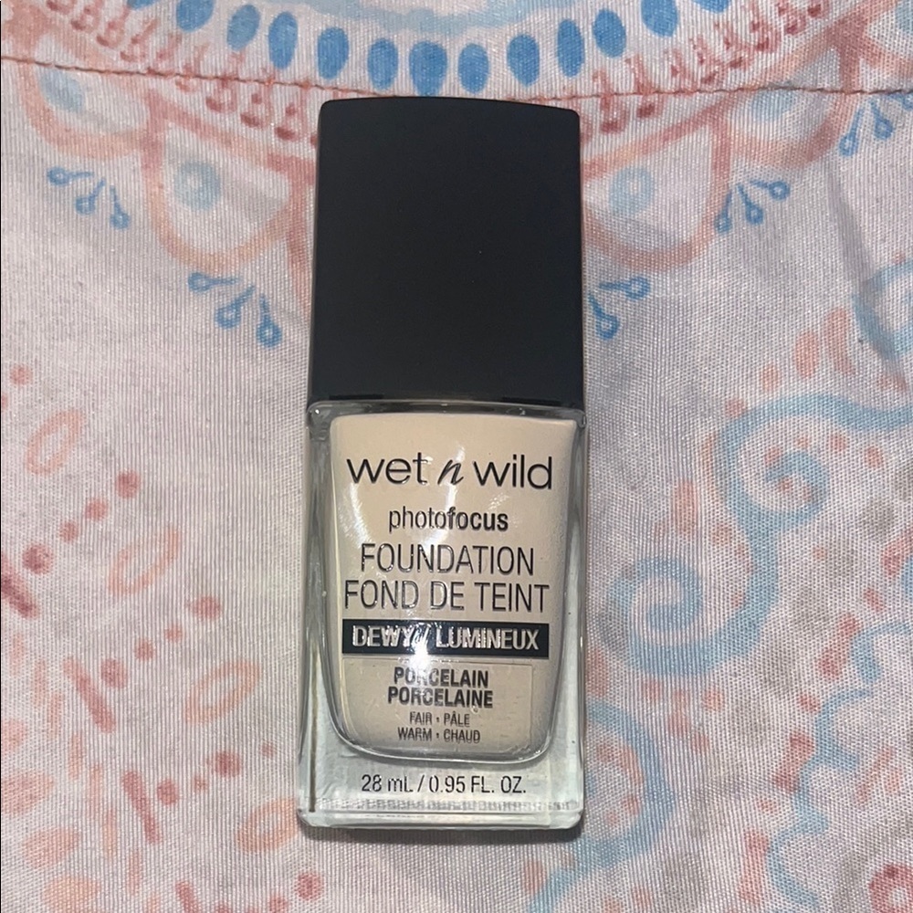 Wet n Wild Photo Focus Foundation - Porcelain